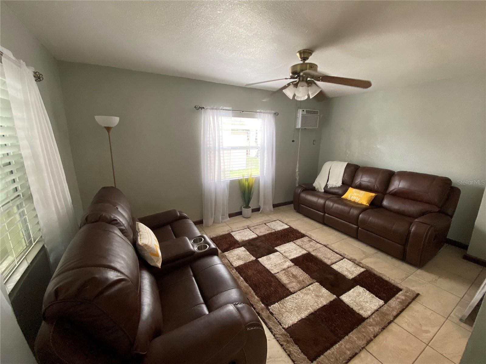 1023 W Gore St, Orlando, FL 32805 photo