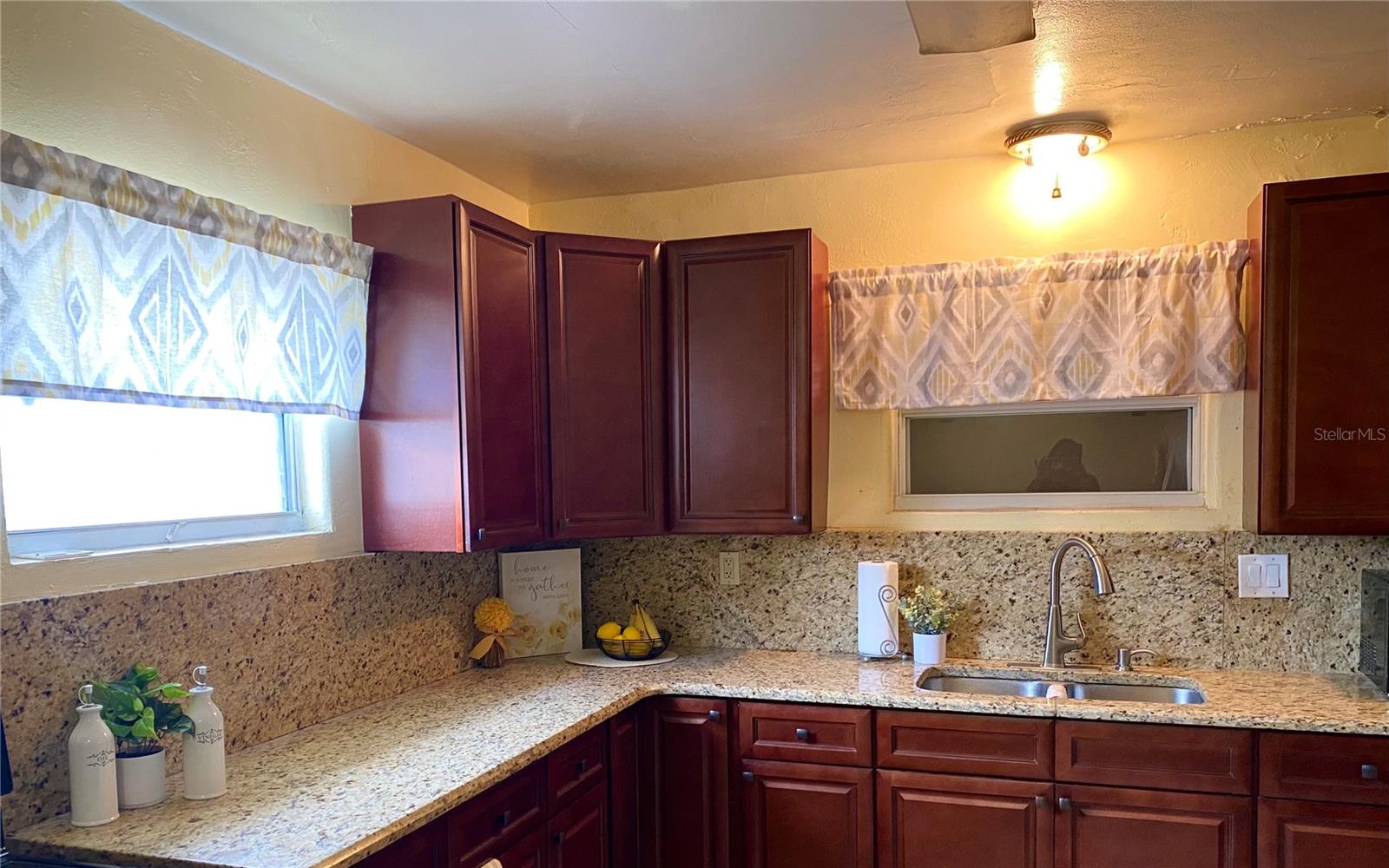 1023 W Gore St, Orlando, FL 32805 photo