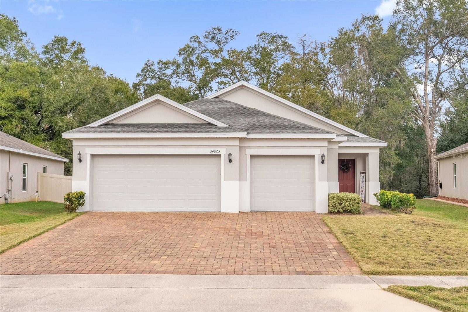 34625 Salerno Cir, Sorrento, FL 32776