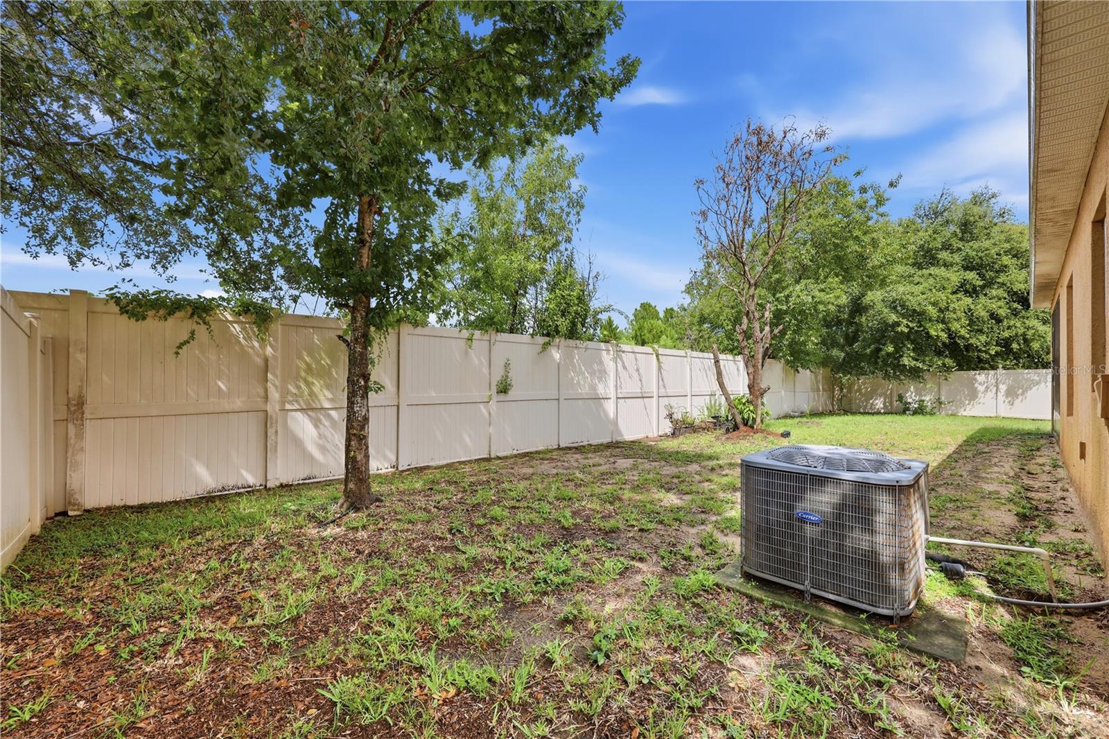 418 Vitoria Rd, Davenport, FL 33837 photo