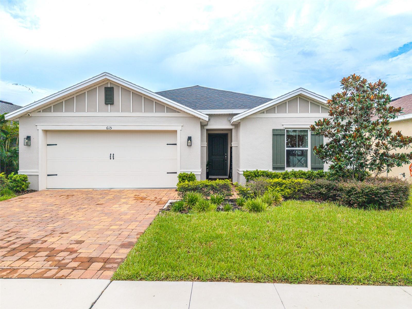 615 Valri Park Dr, Valrico, FL 33594
