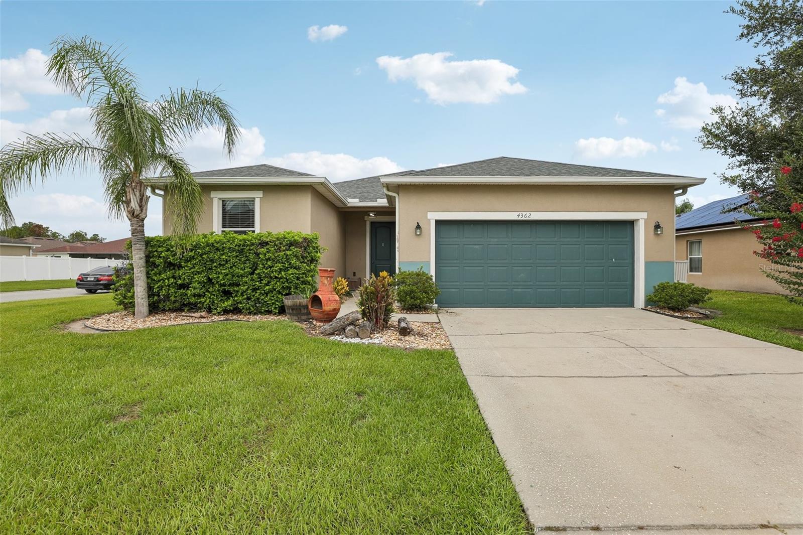 4362 Sun Center Rd, Mulberry, FL 33860