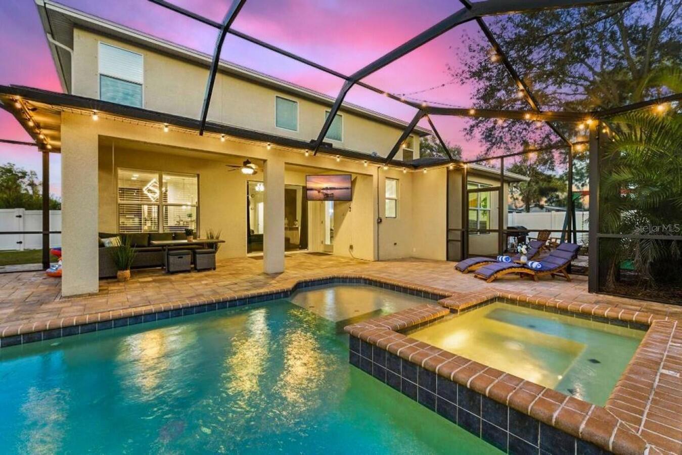 2930 W Rogers Ave, Tampa, FL 33611 photo