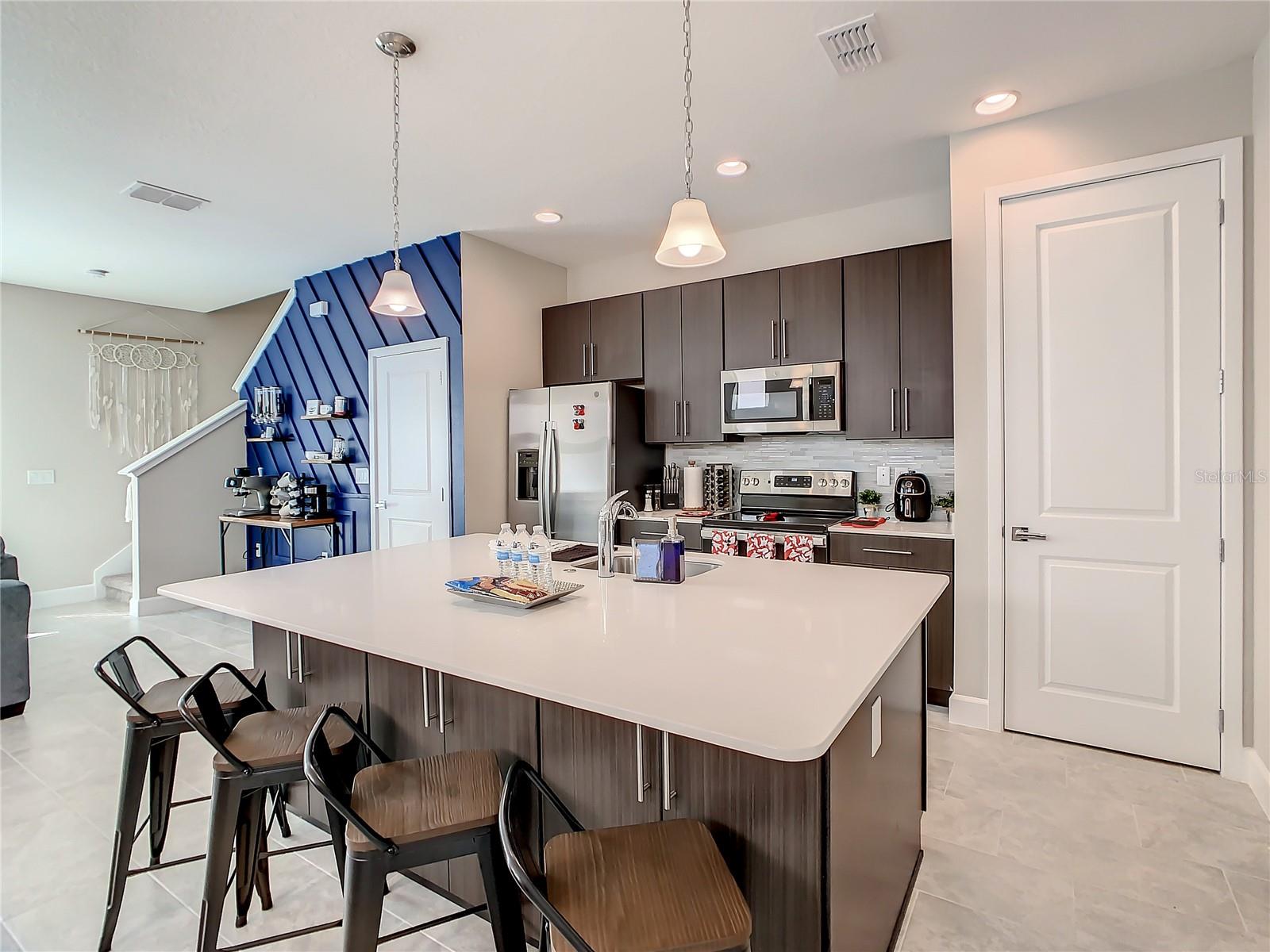 208 Villa Domani Cir, Davenport, FL 33896 photo