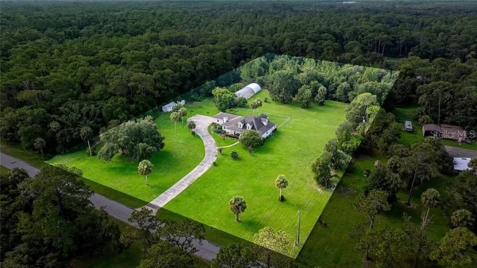 10264 W Springtree Ln, Crystal River, FL 34428 photo