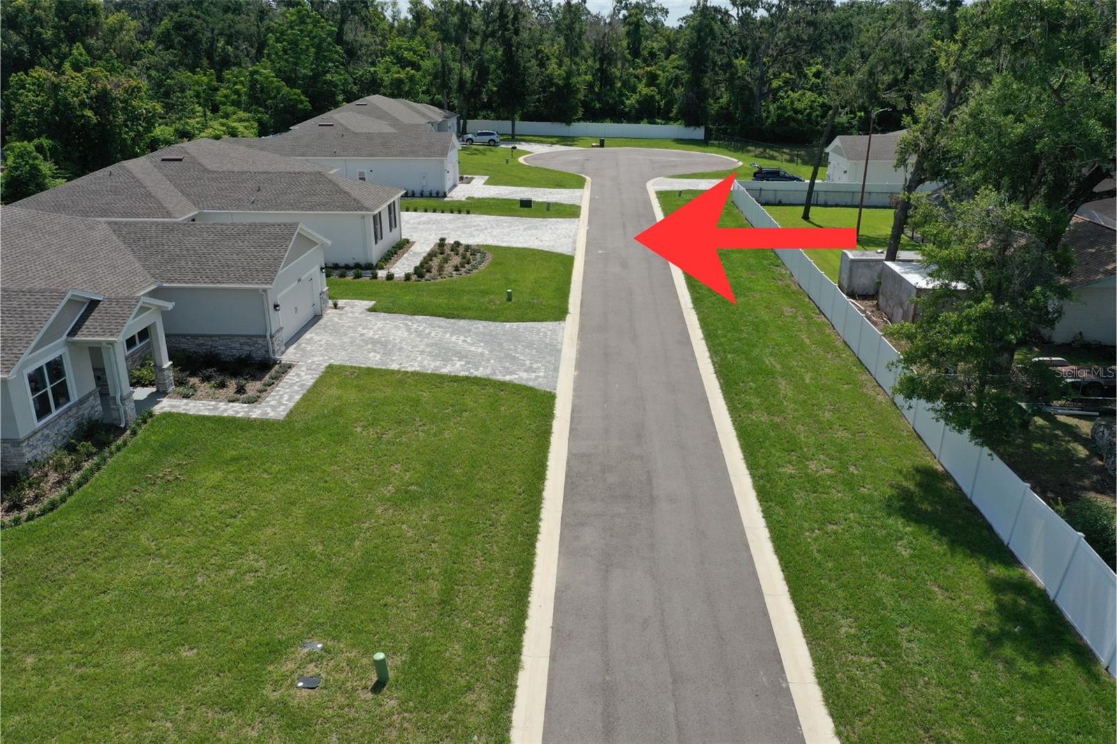 37549 Teri Ct, Dade City, FL 33525 photo