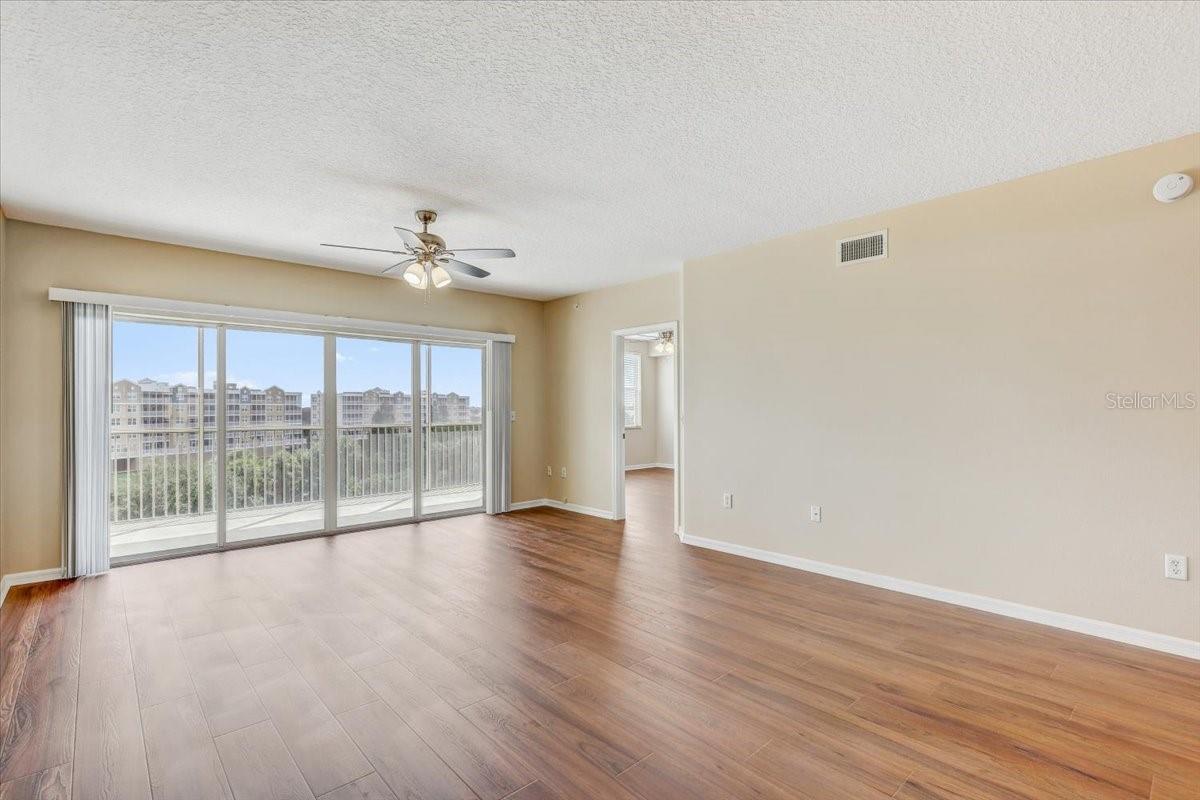 1200 Country Club Dr #3405, Largo, FL 33771 photo