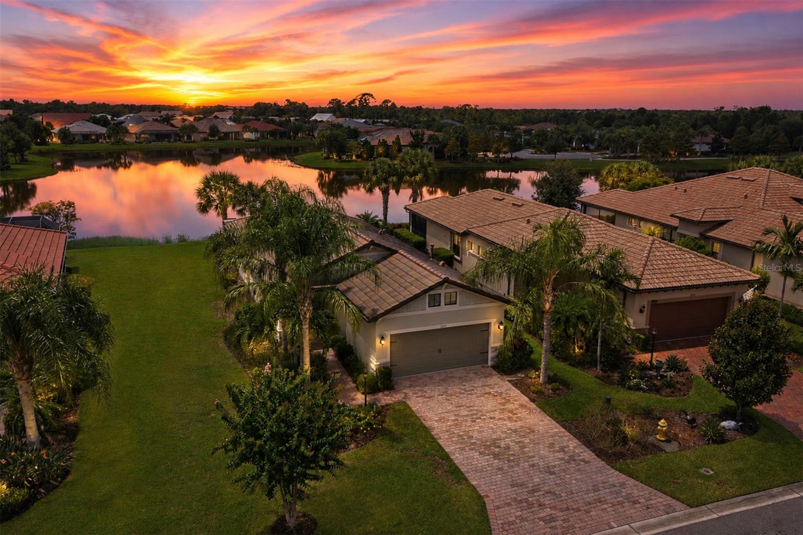 17523 Hampton Falls Terrace, Bradenton, FL 34202