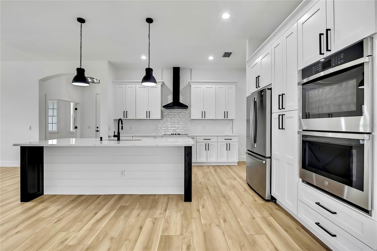 Single Family Residence in DADE CITY FL 38151 SUNSET AVENUE 13.jpg