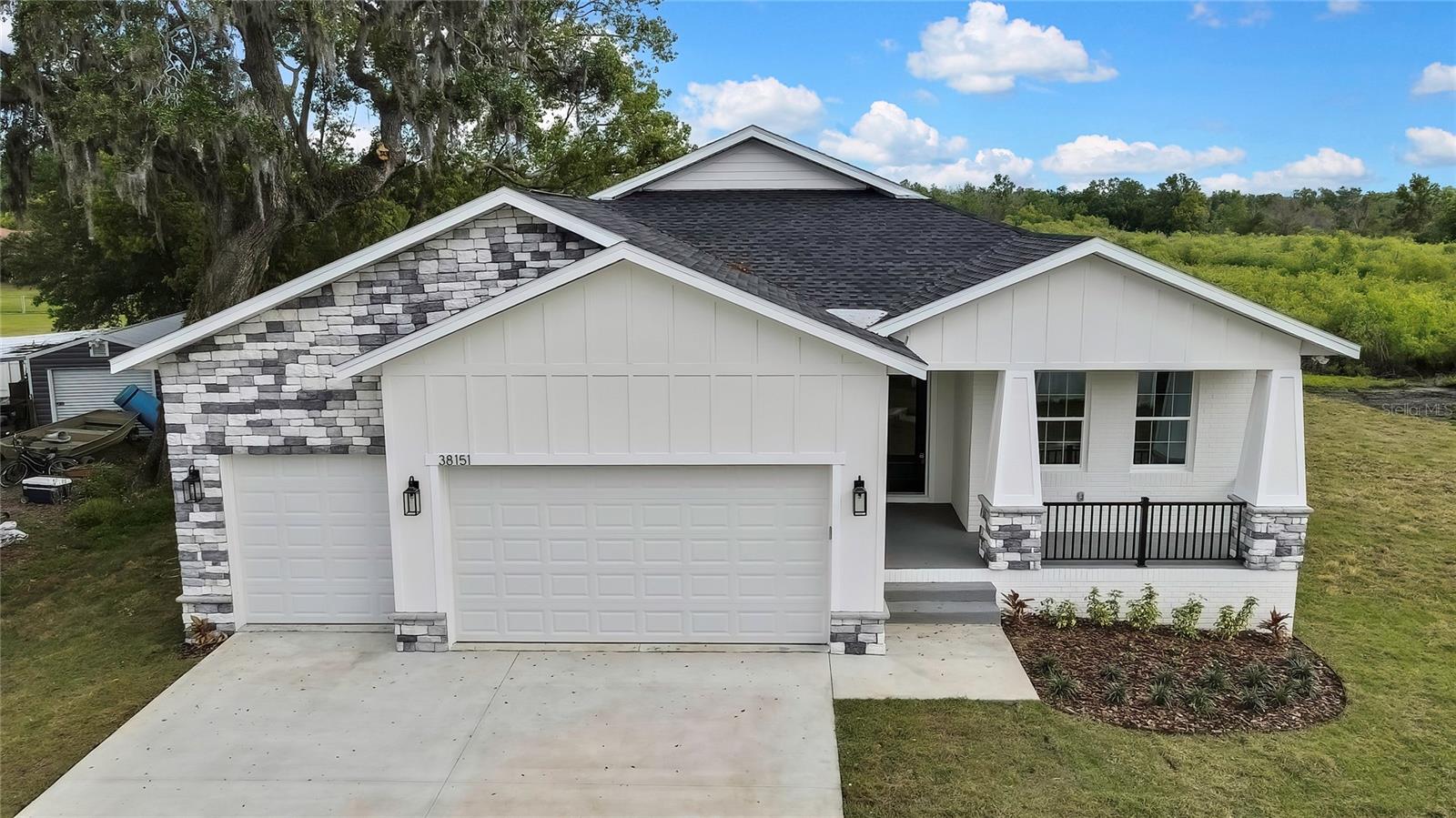 Single Family Residence in DADE CITY FL 38151 SUNSET AVENUE 0.jpg