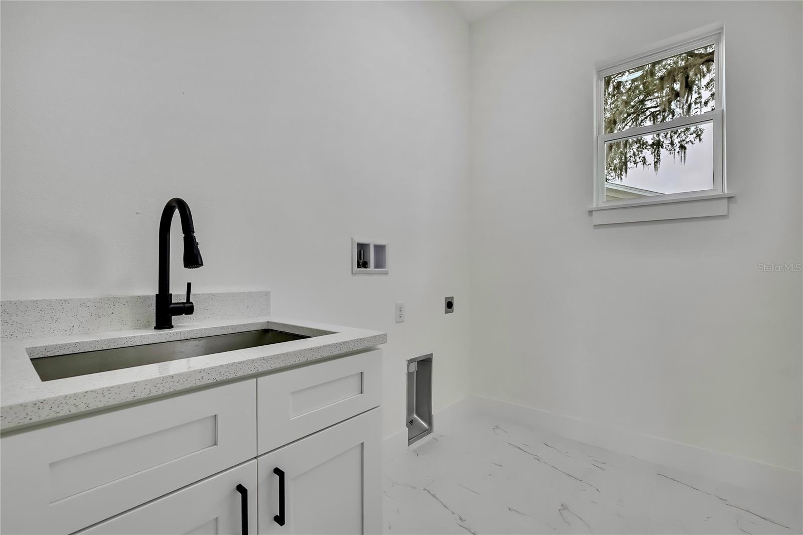 Single Family Residence in DADE CITY FL 38151 SUNSET AVENUE 44.jpg