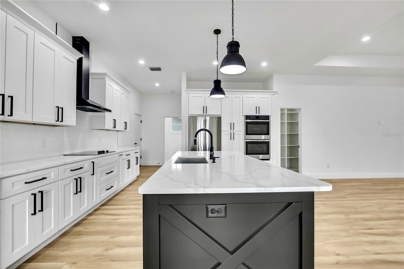 Single Family Residence in DADE CITY FL 38151 SUNSET AVENUE 11.jpg