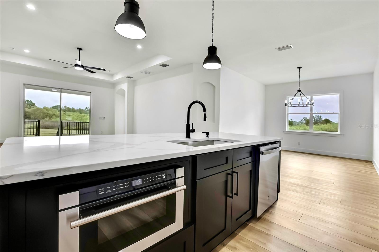 Single Family Residence in DADE CITY FL 38151 SUNSET AVENUE 12.jpg