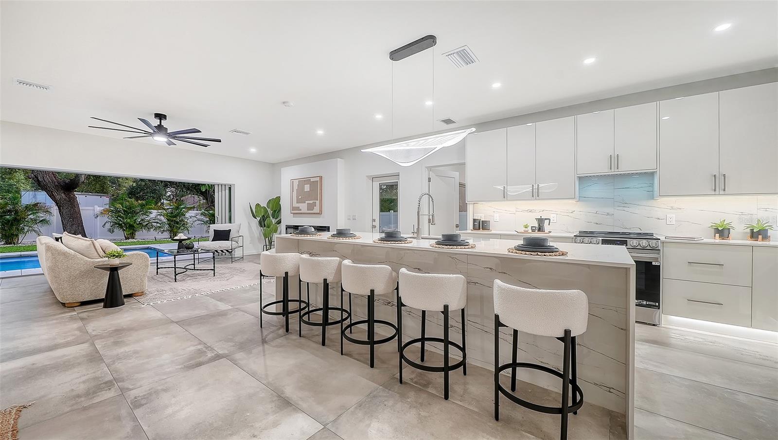 2050 Euclid Terrace, Sarasota, FL 34239 photo