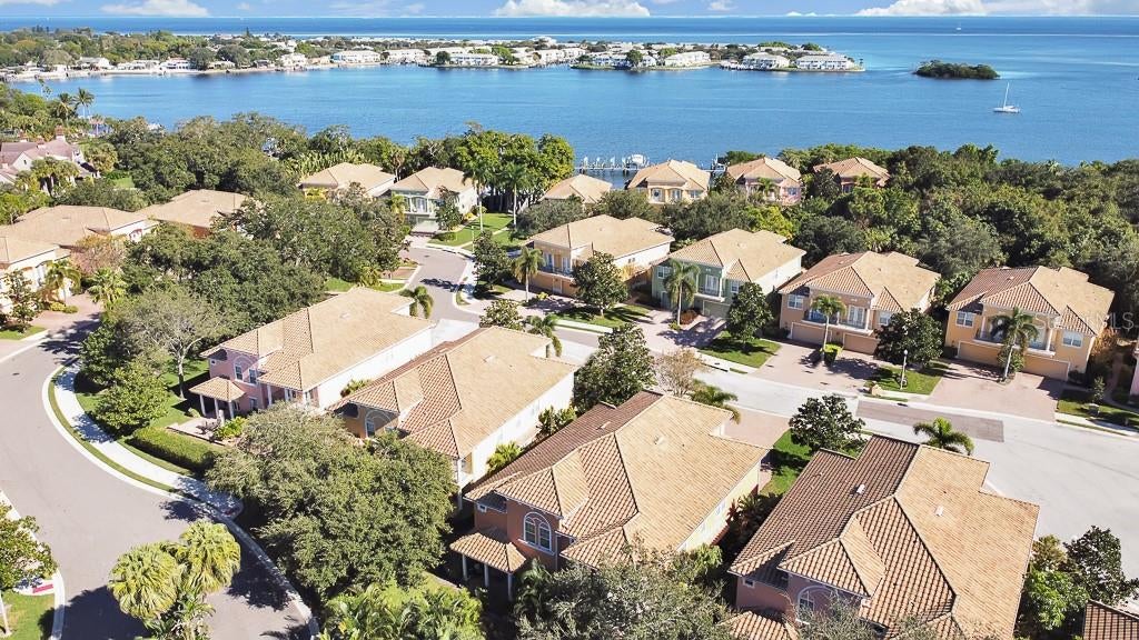 184 Banyan Bay Dr, Saint Petersburg, FL 33705