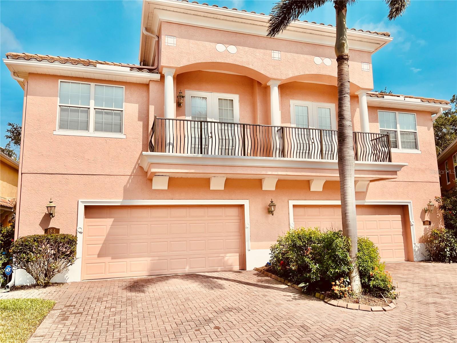 184 Banyan Bay Dr, Saint Petersburg, FL 33705 photo