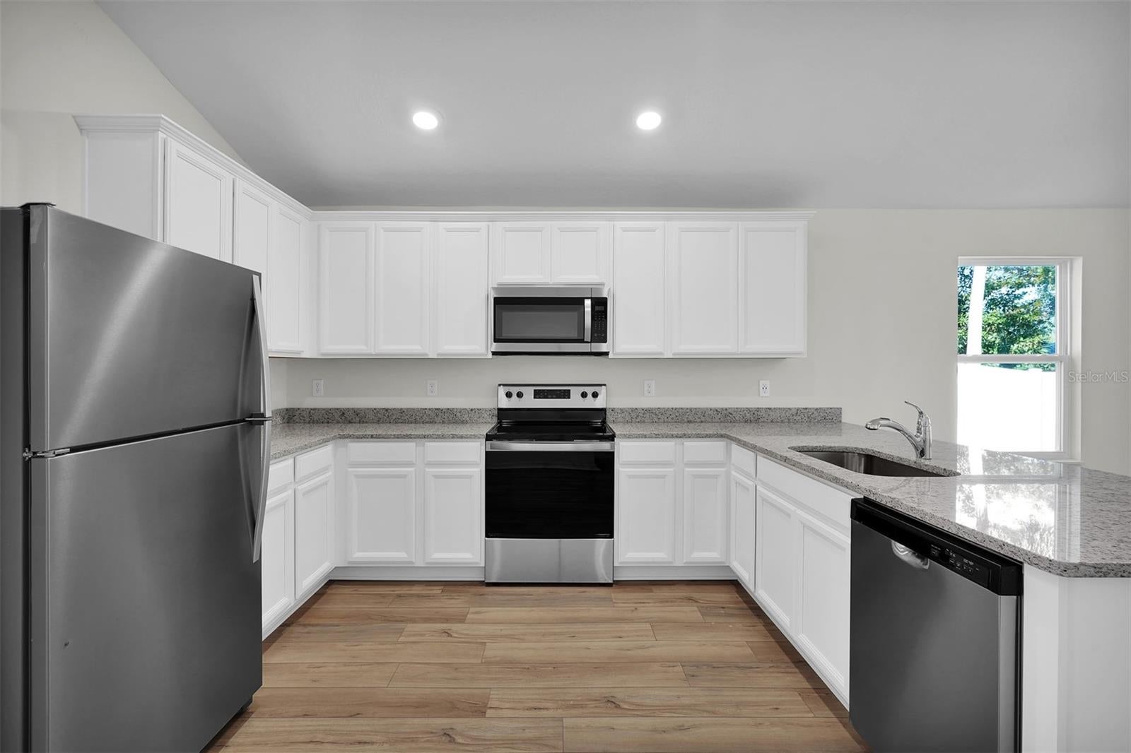 5251 SW 164 Street Rd, Ocala, FL 34473 photo