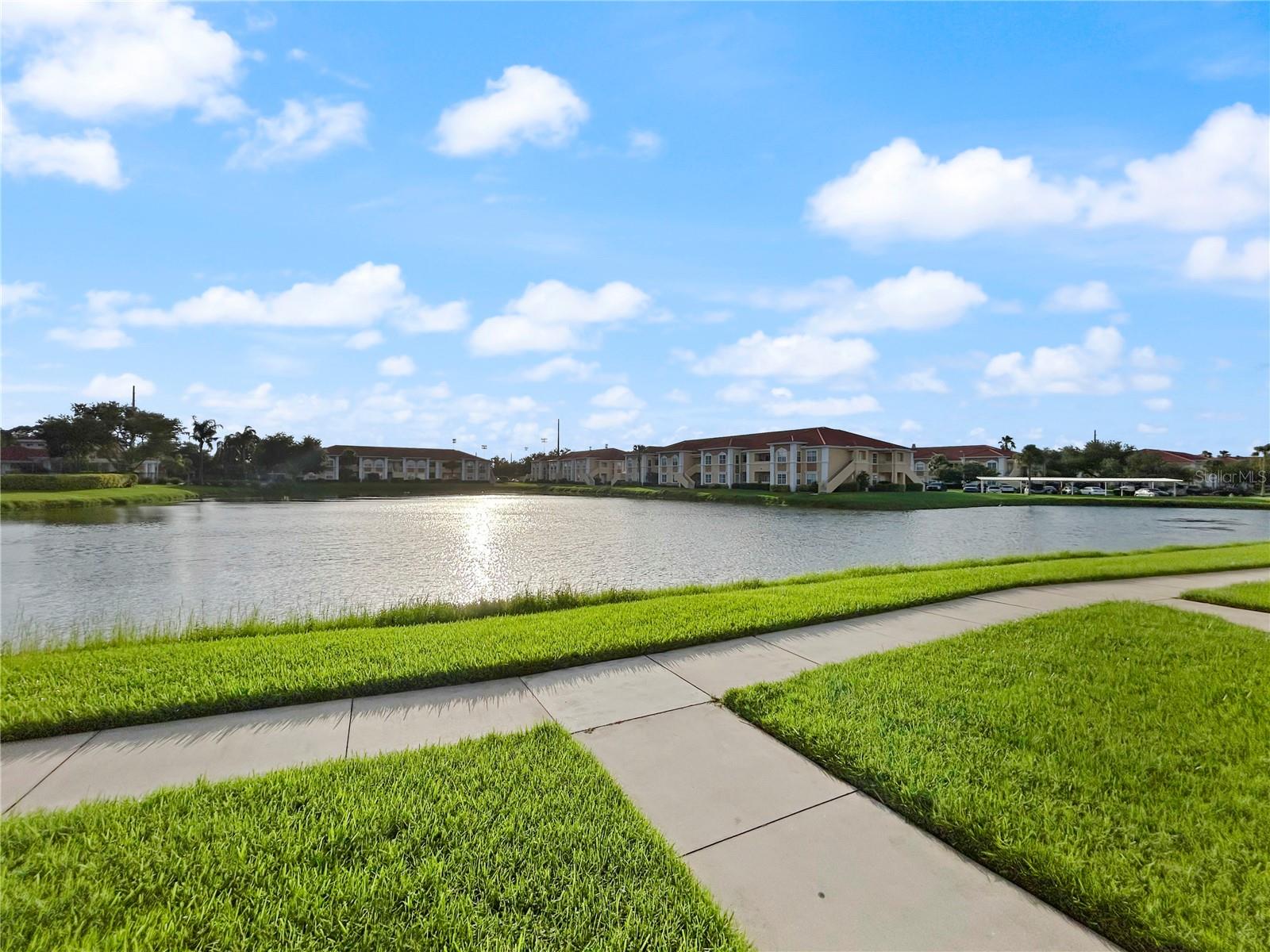 1025 Villagio Cir #101, Sarasota, FL 34237 photo