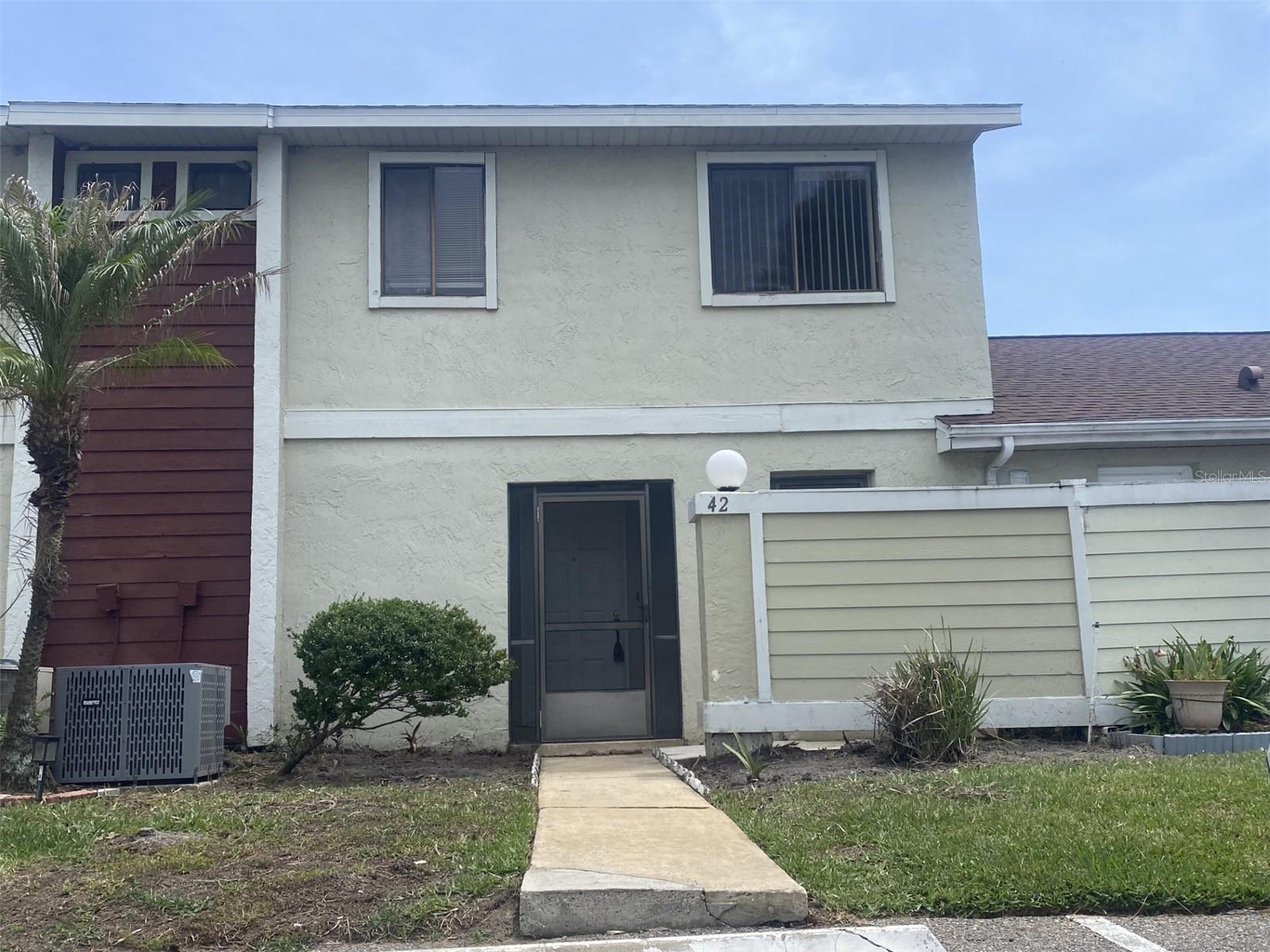 42 Pine Island Cir, Kissimmee, FL 34743