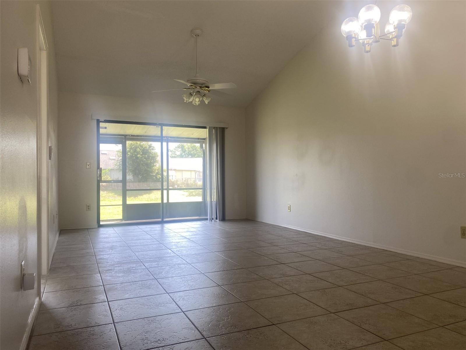 42 Pine Island Cir, Kissimmee, FL 34743 photo