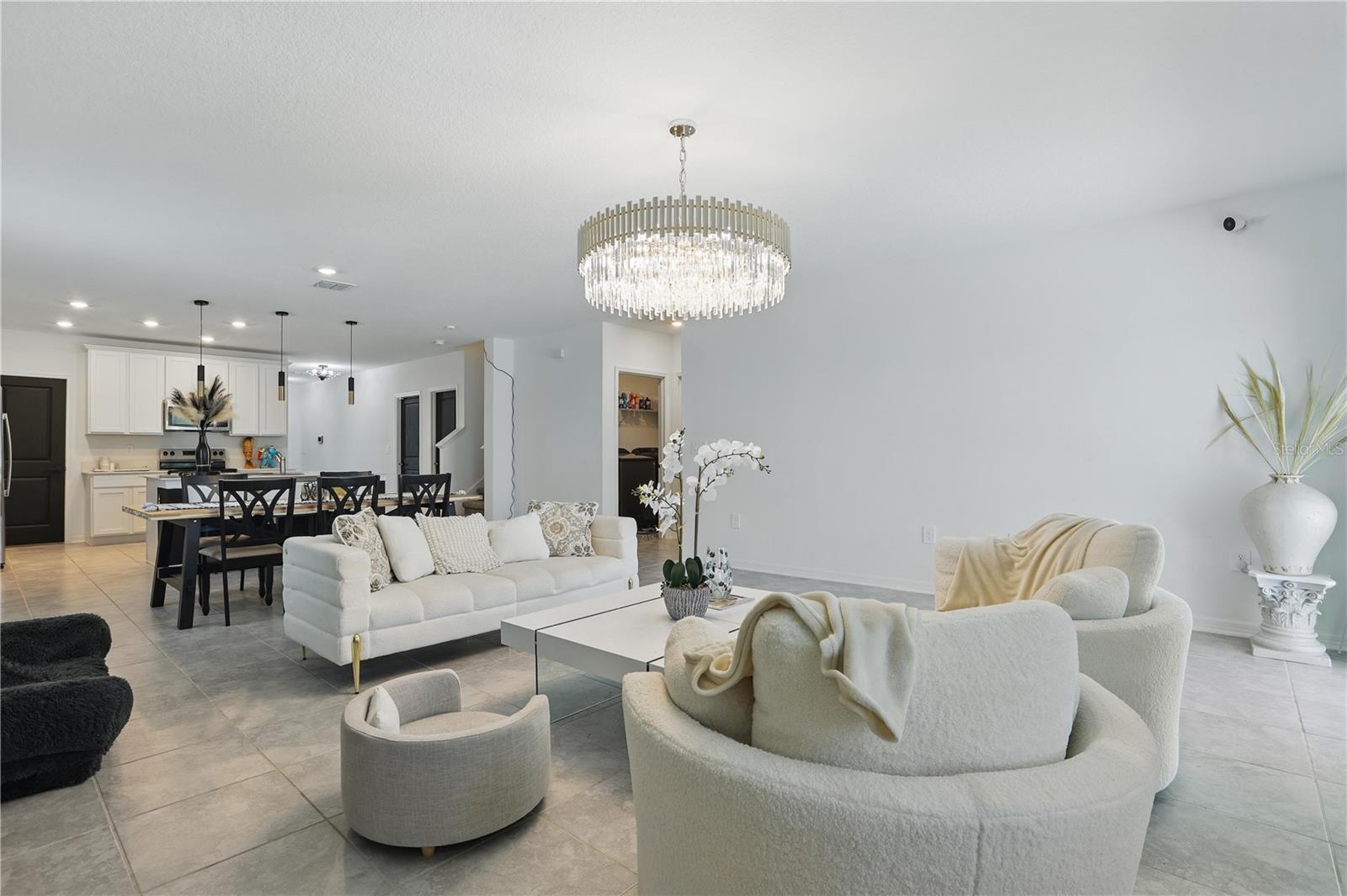 4307 Pebbles Throw Dr, Kissimmee, FL 34746 photo