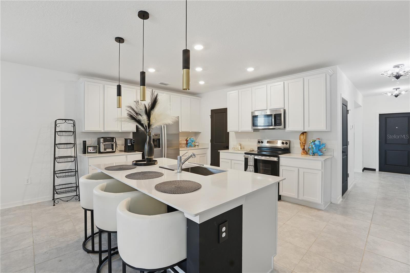 4307 Pebbles Throw Dr, Kissimmee, FL 34746 photo