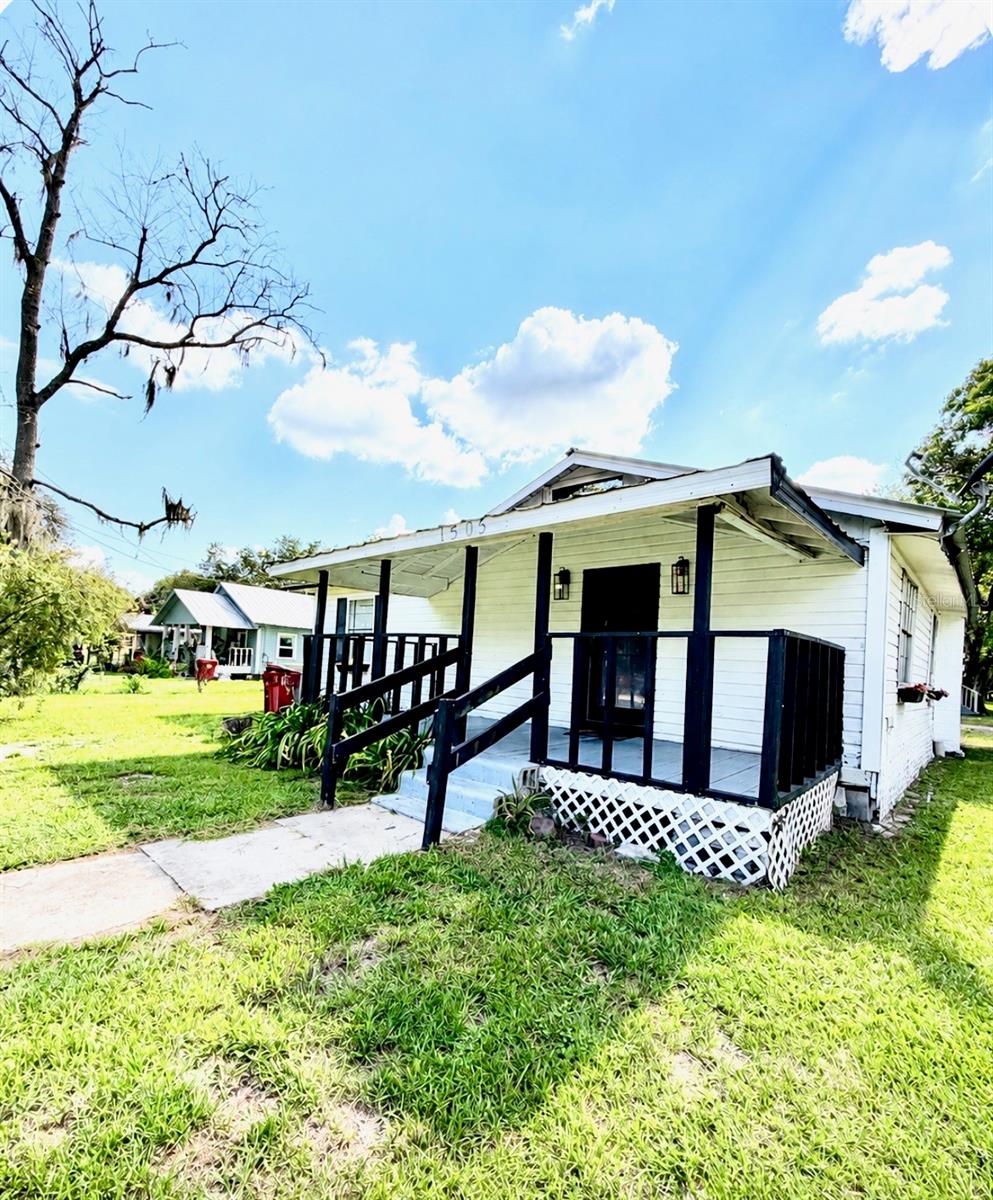 1505 Orange St, Plant City, FL 33563