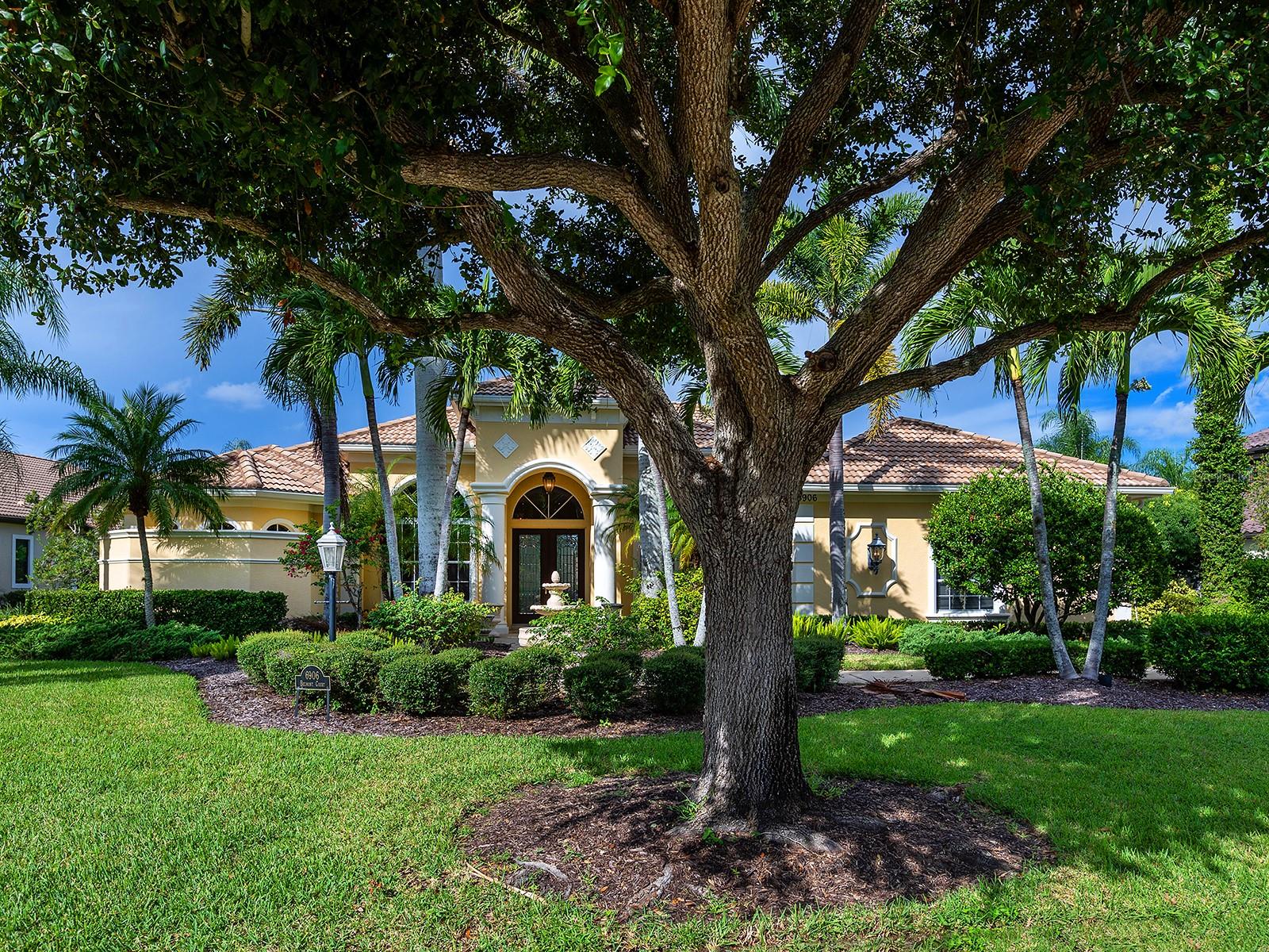 6906 Belmont Ct, Lakewood Ranch, FL 34202 photo