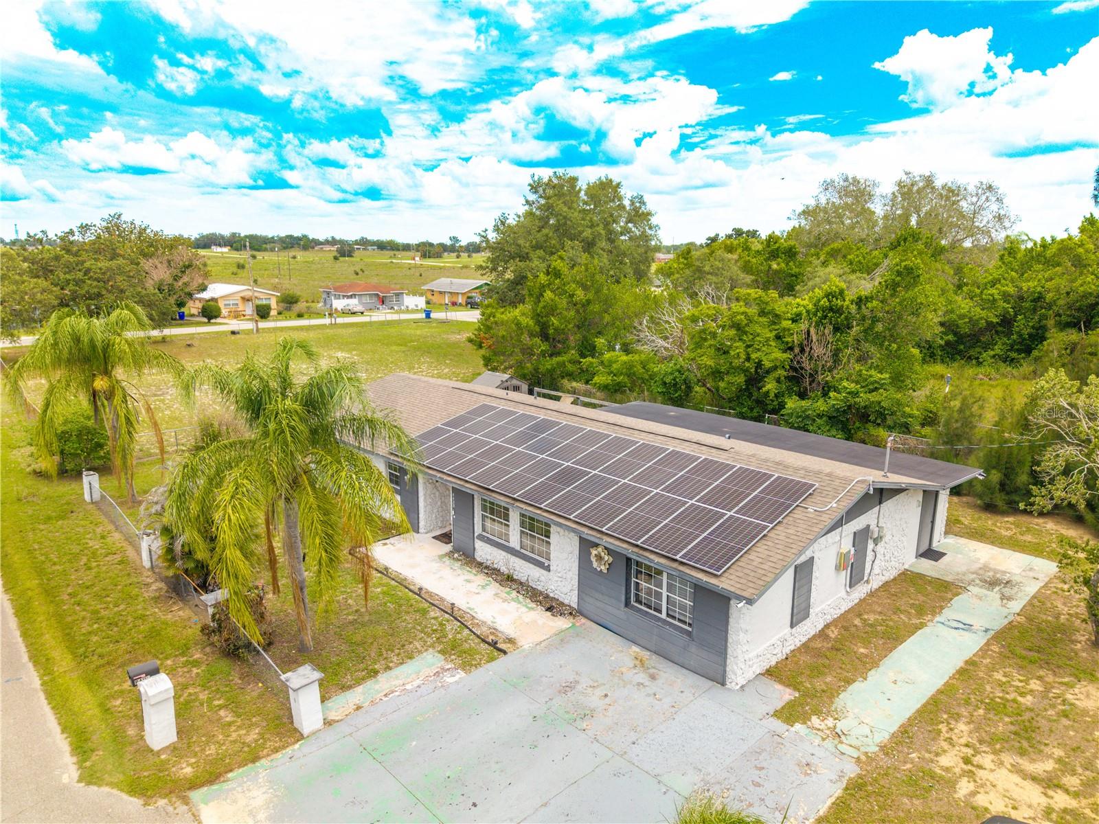 4420 Avista St, Sebring, FL 33870 photo