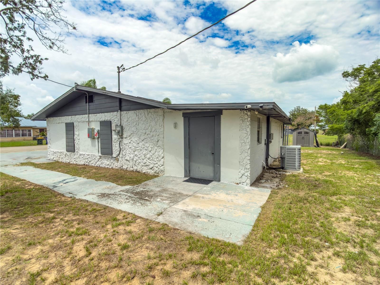4420 Avista St, Sebring, FL 33870 photo