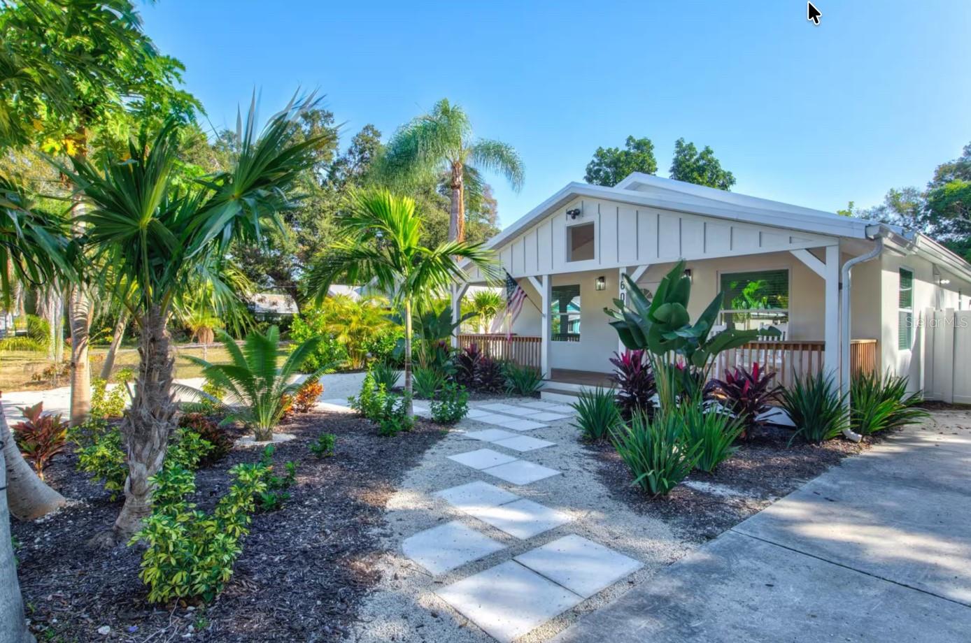 607 37 St, Bradenton, FL 34205