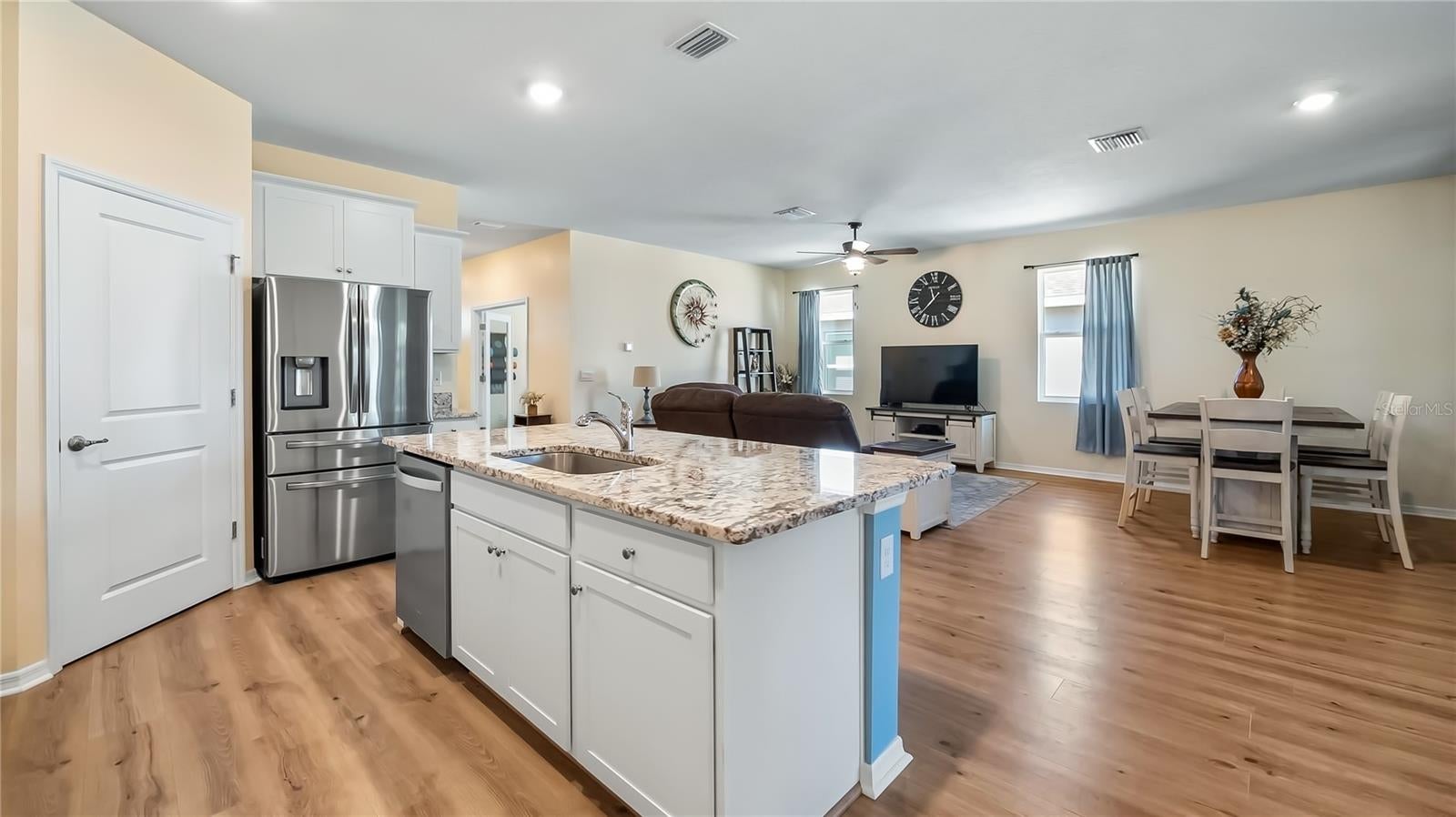 8033 Penrose Pl, Wildwood, FL 34785 photo