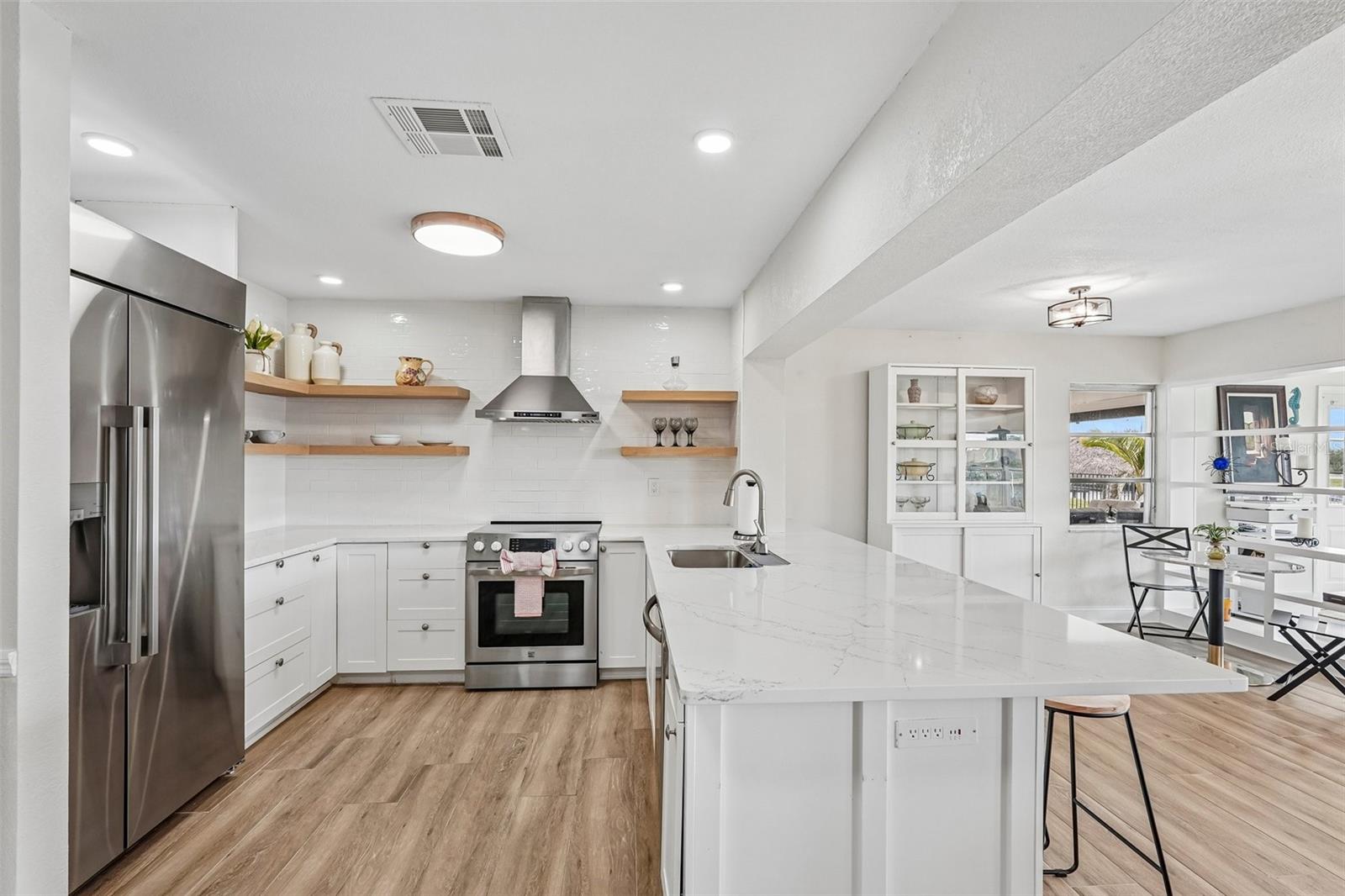 289 W Tarpon Blvd, Port Charlotte, FL 33952 photo
