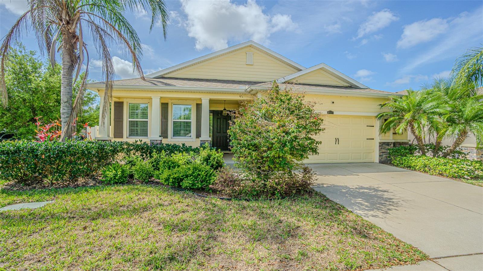 10627 Scenic Hollow Dr, Riverview, FL 33578