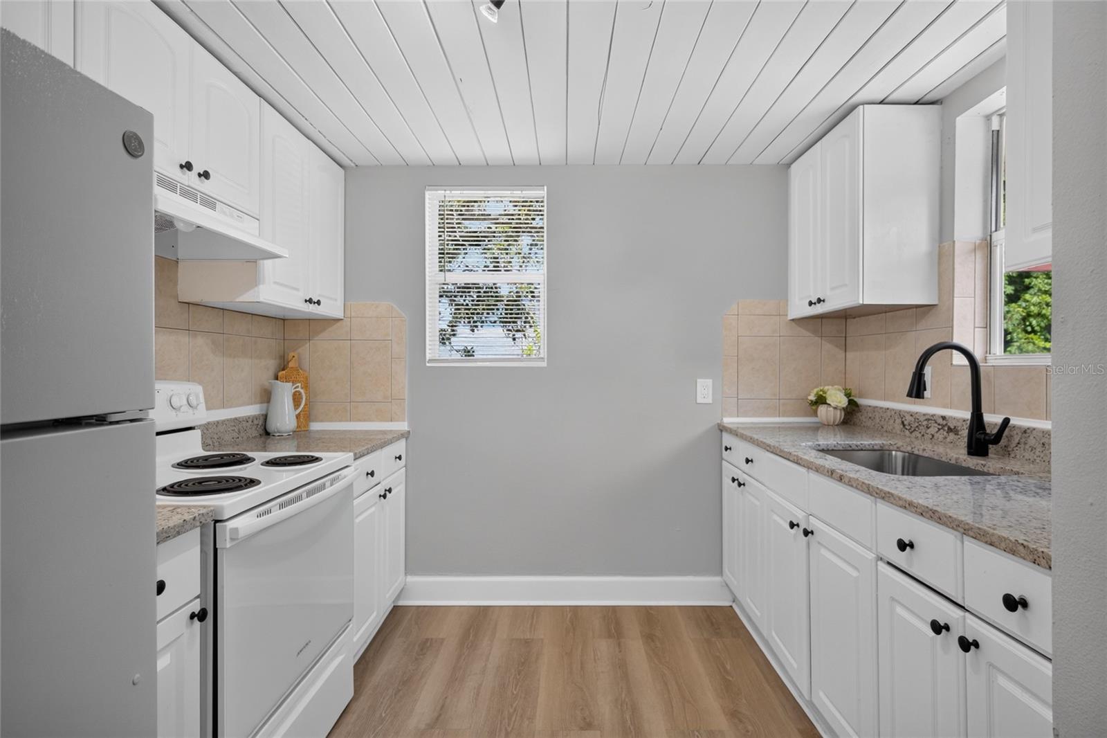 2947 Gillespie Ave, Sarasota, FL 34234 photo
