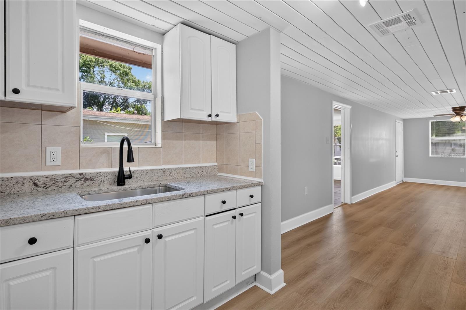 2947 Gillespie Ave, Sarasota, FL 34234 photo