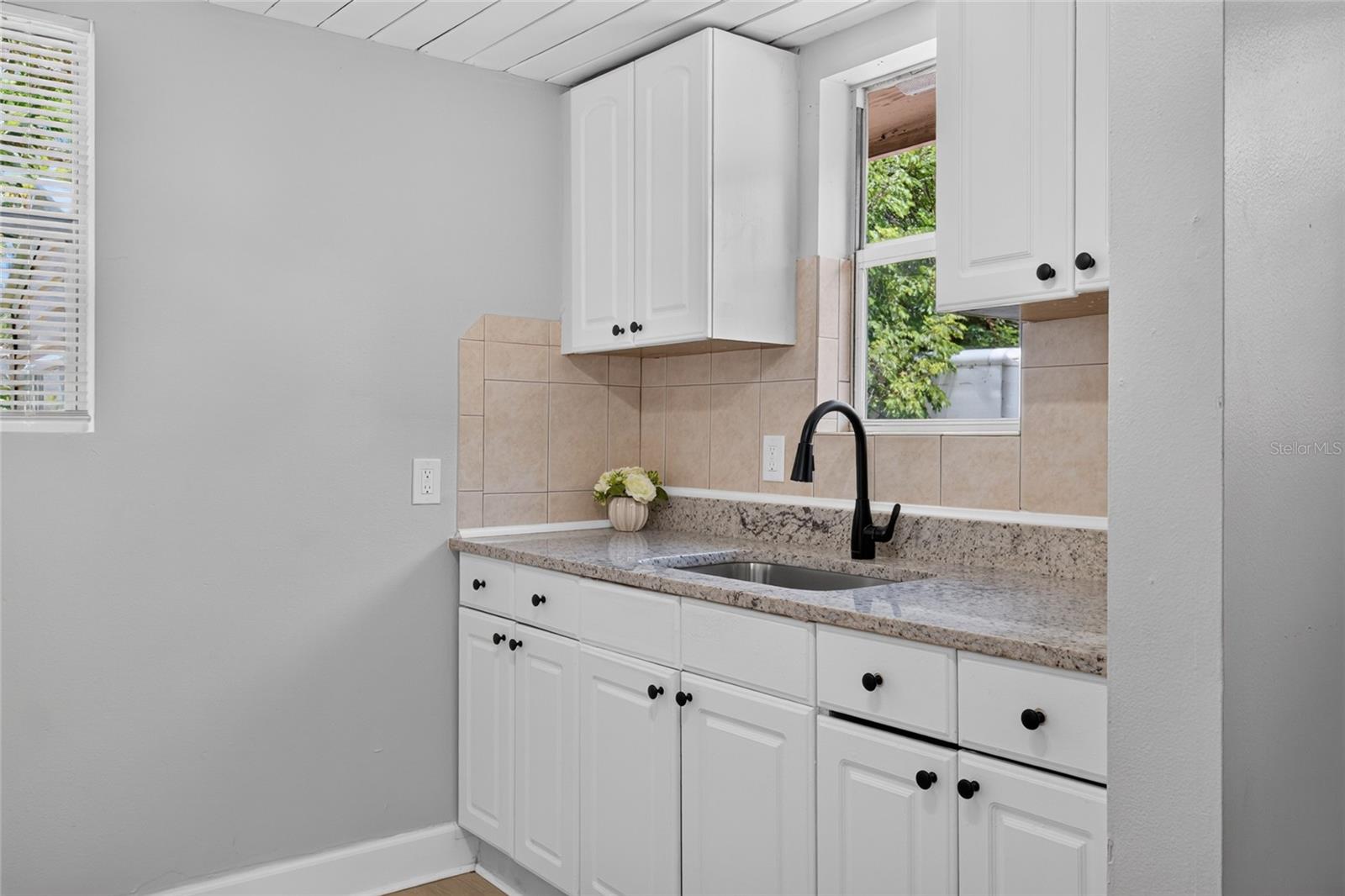 2947 Gillespie Ave, Sarasota, FL 34234 photo