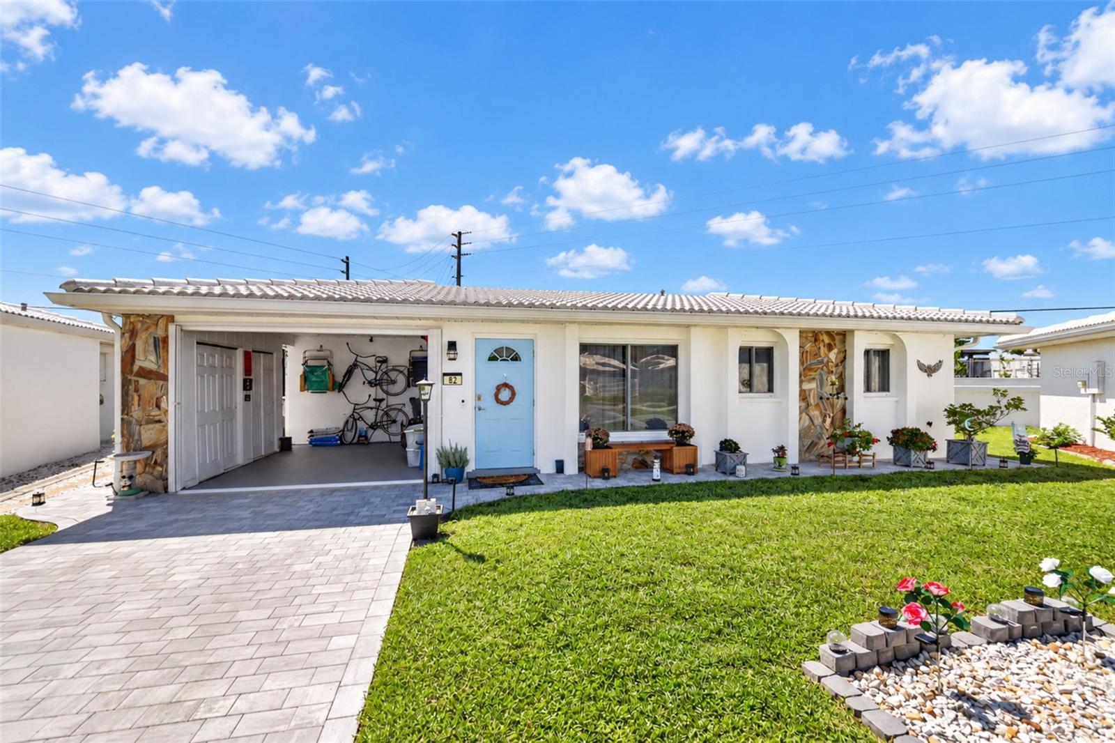 82 Circlewood Dr, Venice, FL 34293