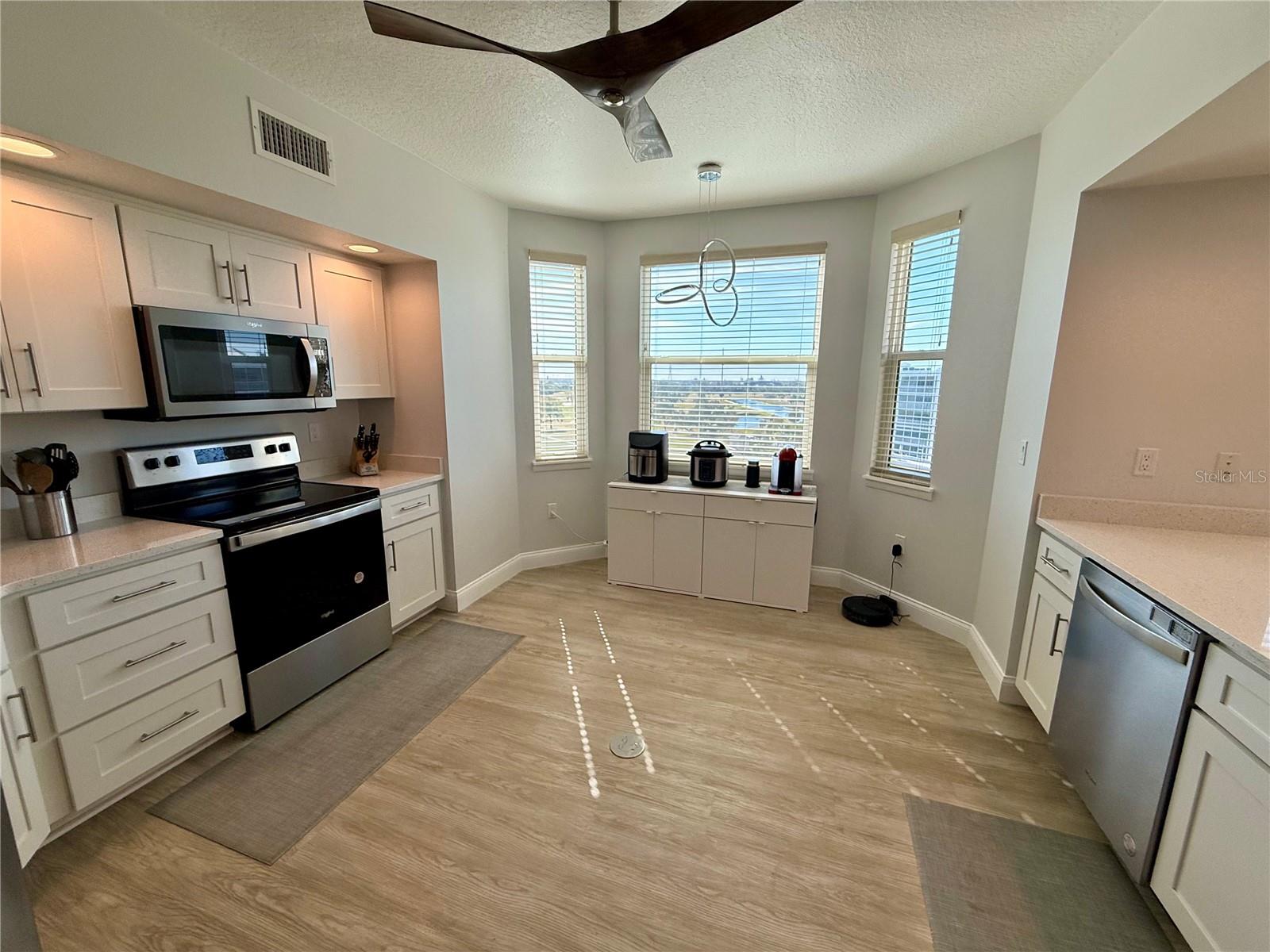 960 Starkey Rd #10501, Largo, FL 33771 photo