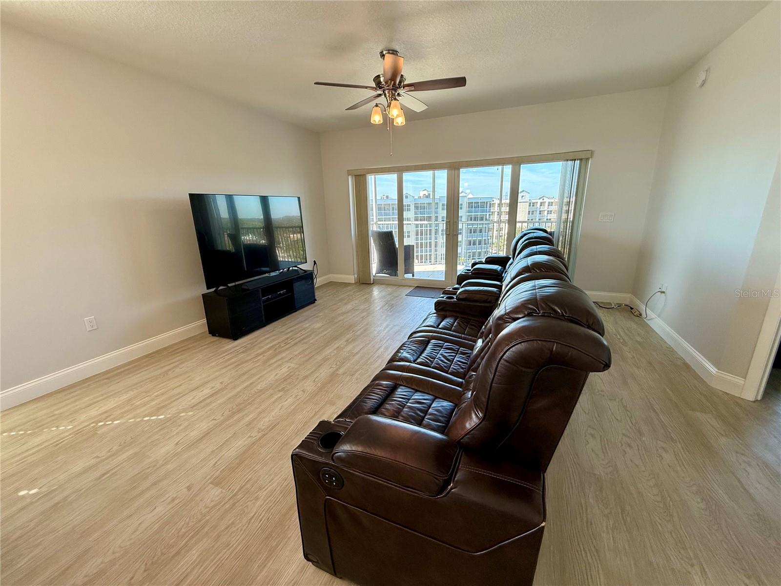960 Starkey Rd #10501, Largo, FL 33771 photo