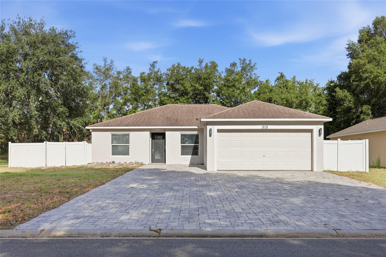 313 Foggy Creek Rd, Davenport, FL 33837
