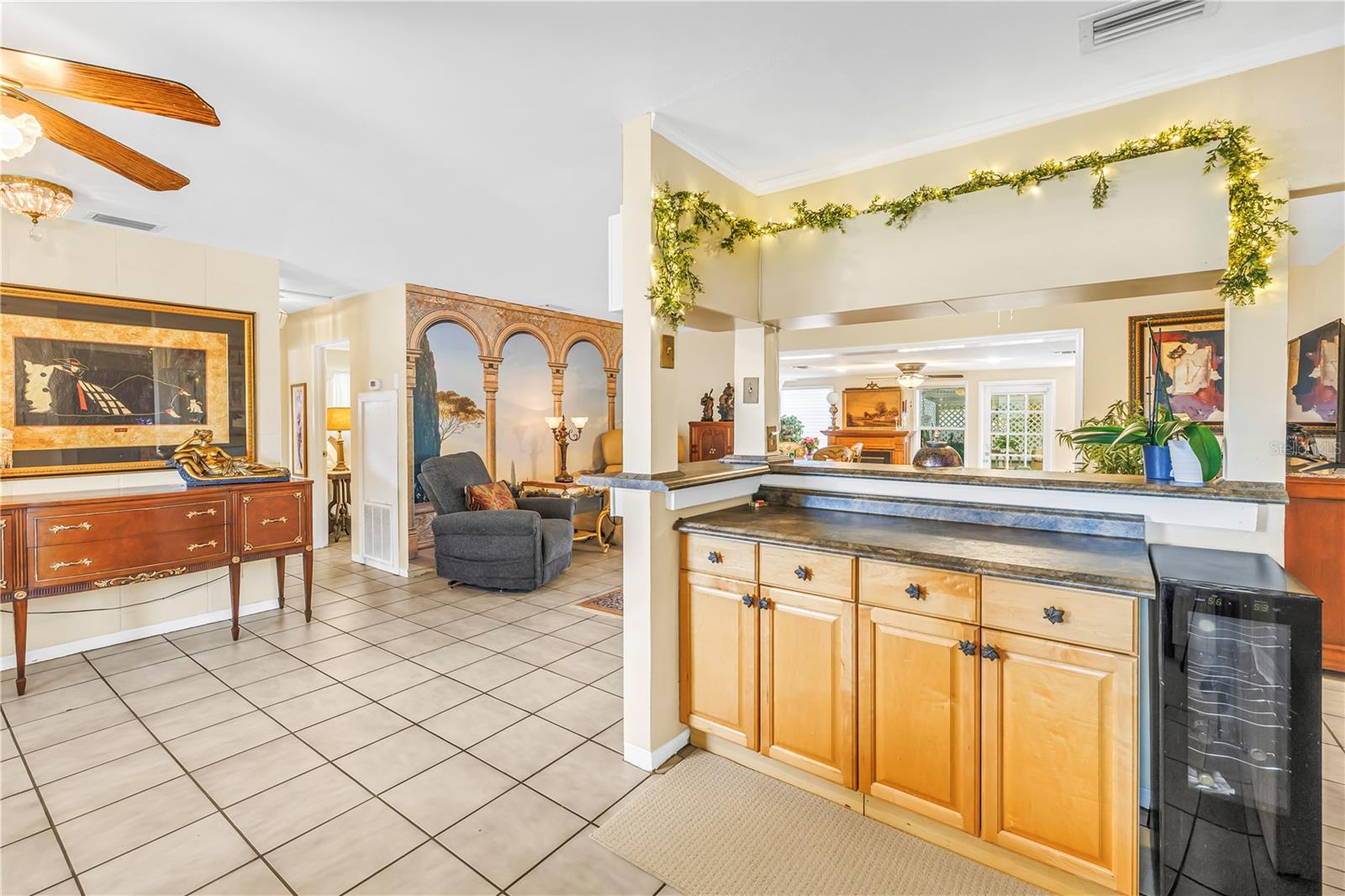 7999 Ridge Rd, Seminole, FL 33772 photo