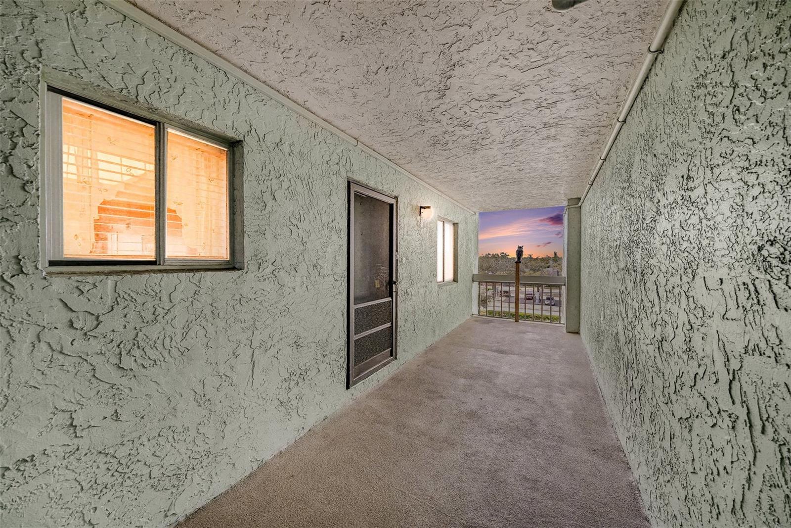 801 83 Ave #415, Saint Petersburg, FL 33702 photo