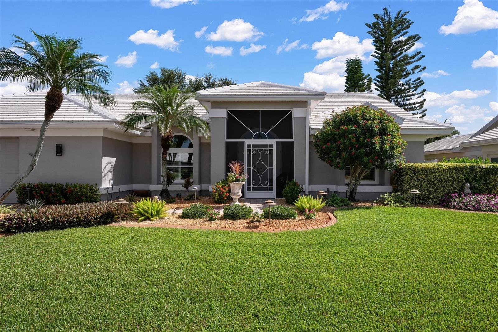 512 Warwick Dr, Venice, FL 34293 photo