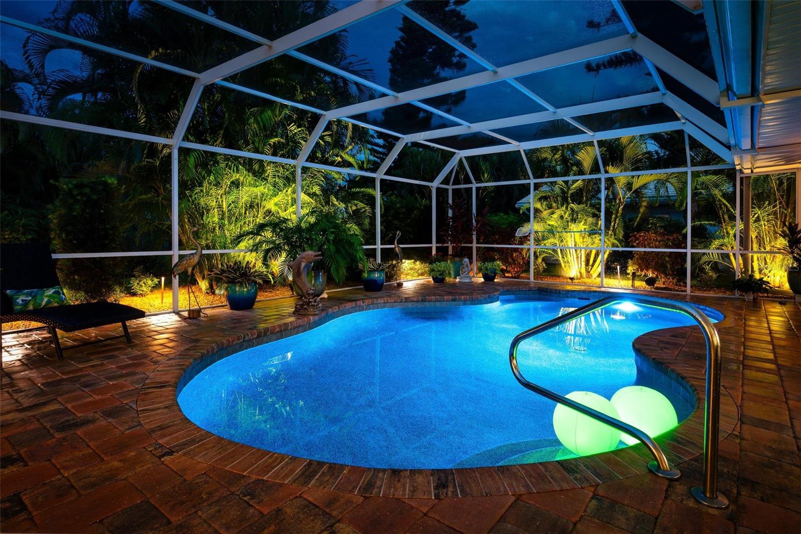 512 Warwick Dr, Venice, FL 34293 photo