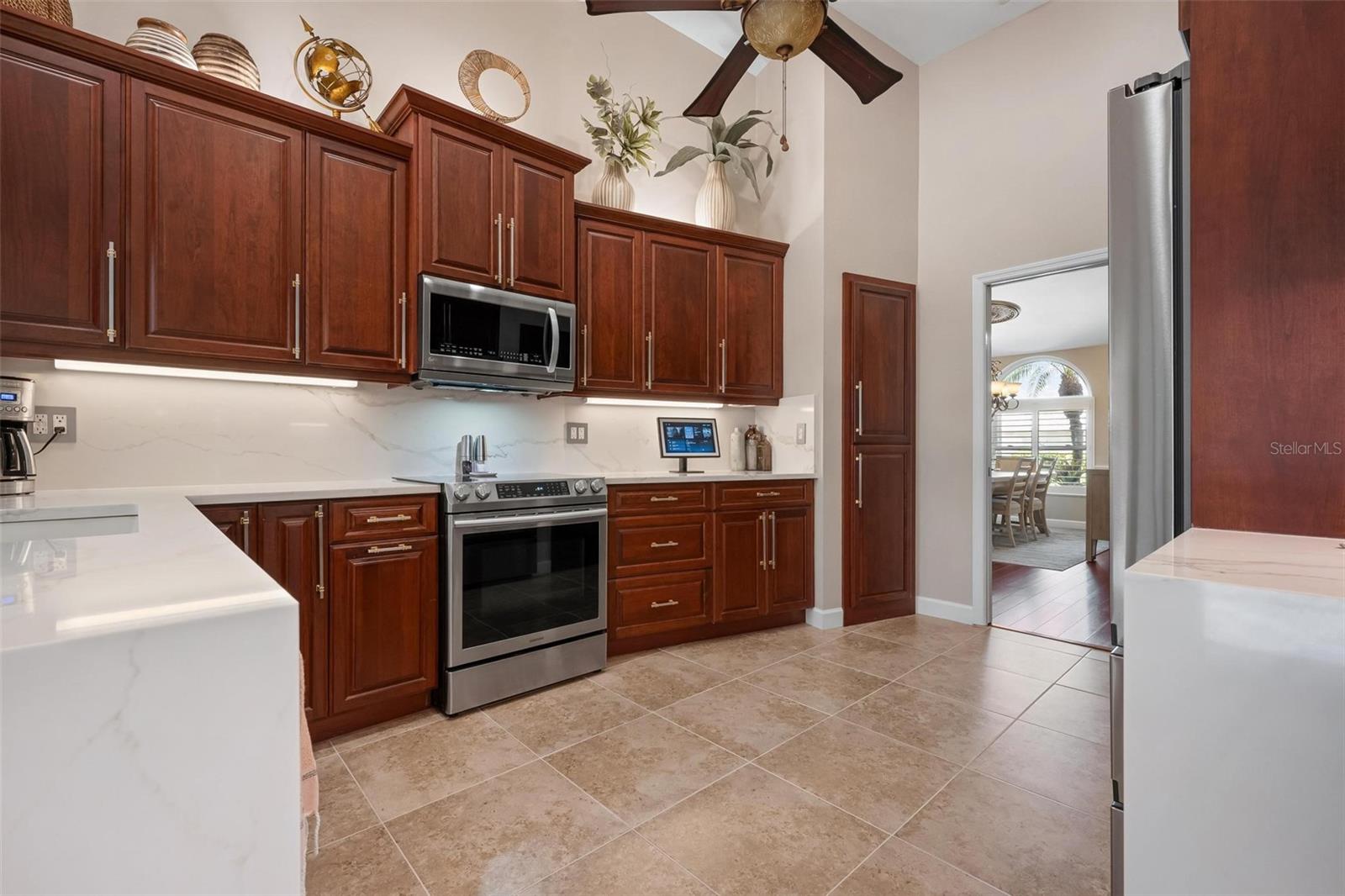 512 Warwick Dr, Venice, FL 34293 photo