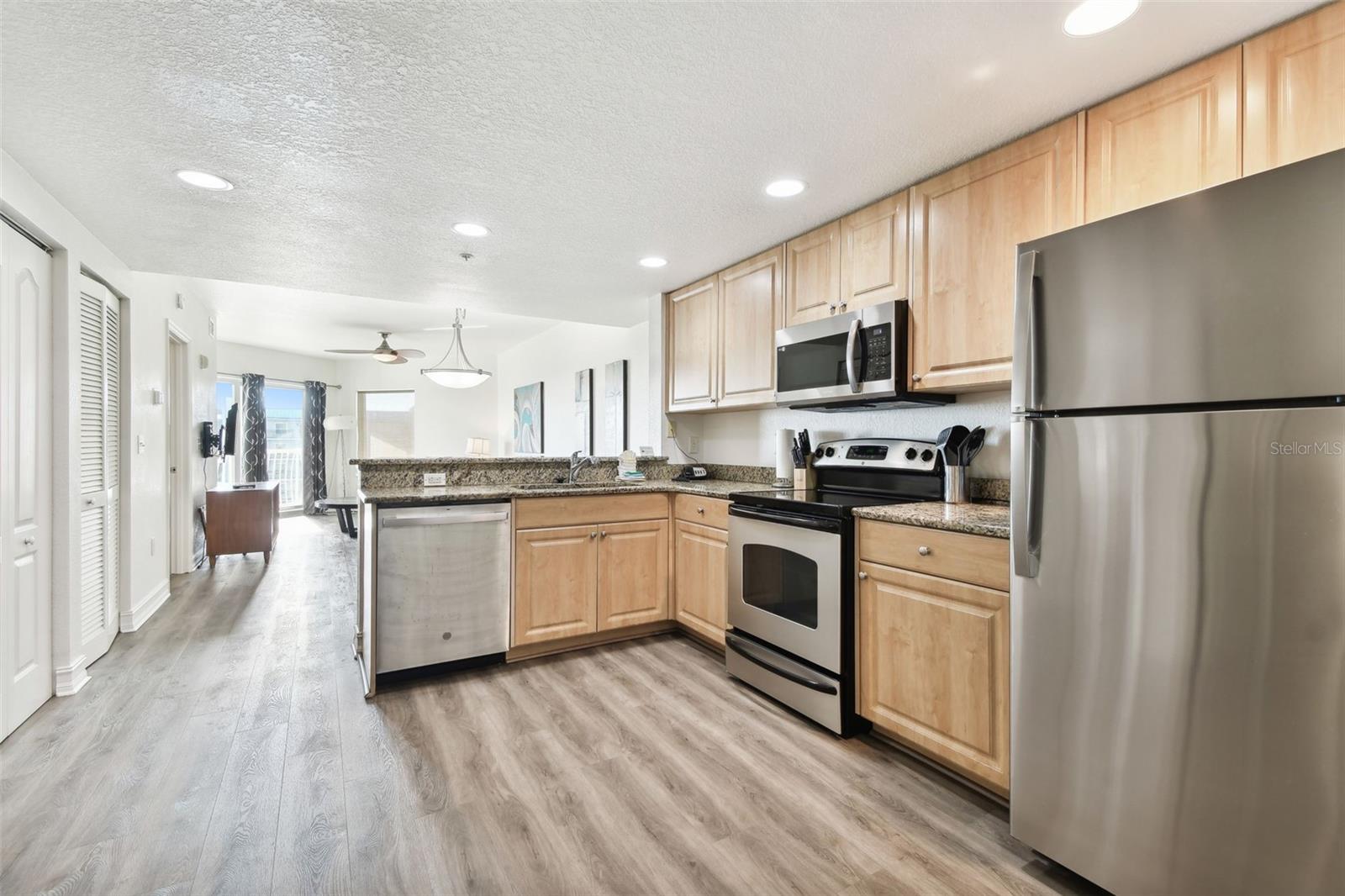 11605 Gulf Blvd #502, Treasure Island, FL 33706 photo