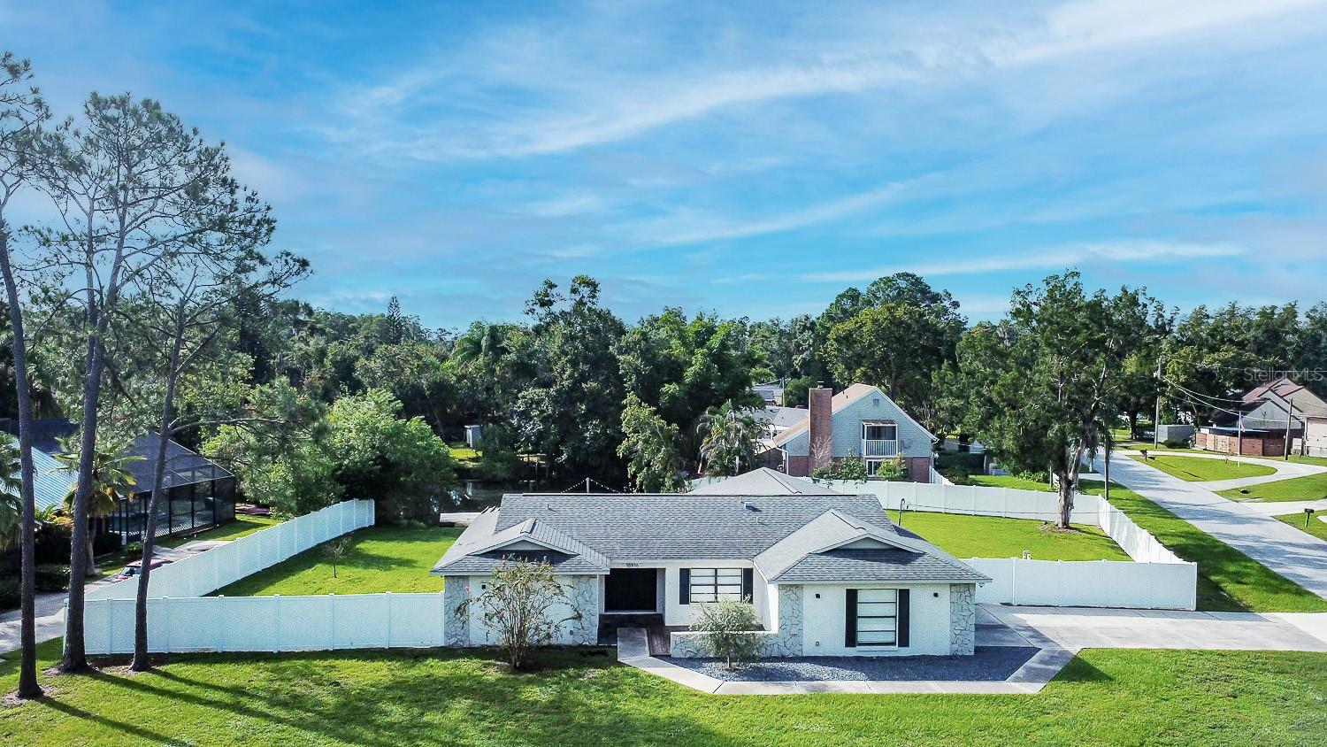 18916 Geraci Rd, Lutz, FL 33548 photo