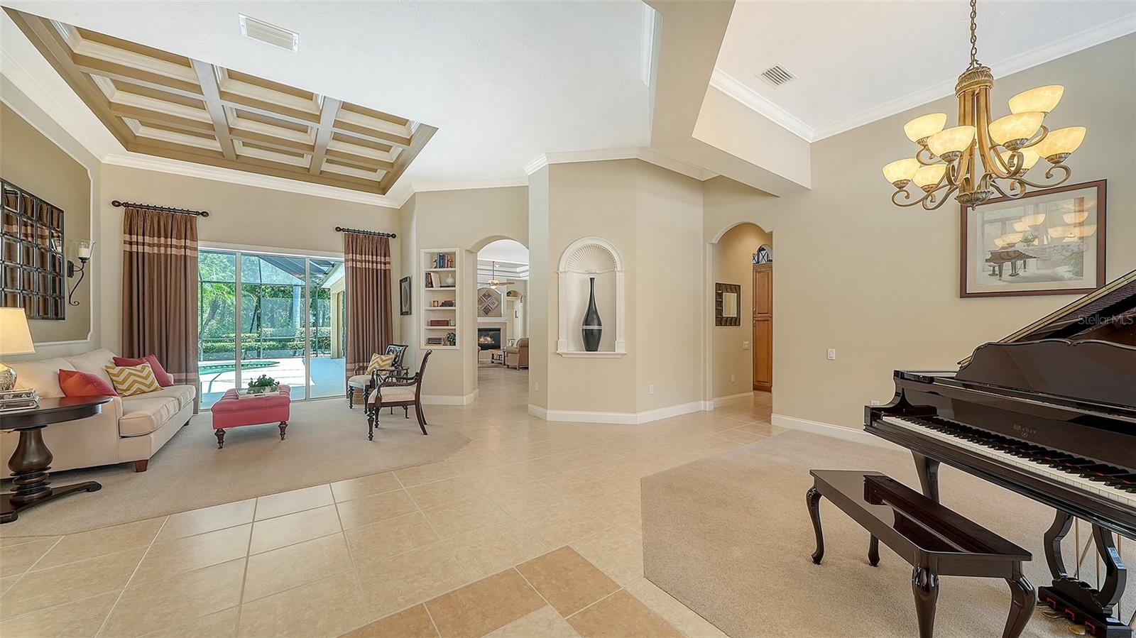 7507 Abbey Gln, Bradenton, FL 34202 photo