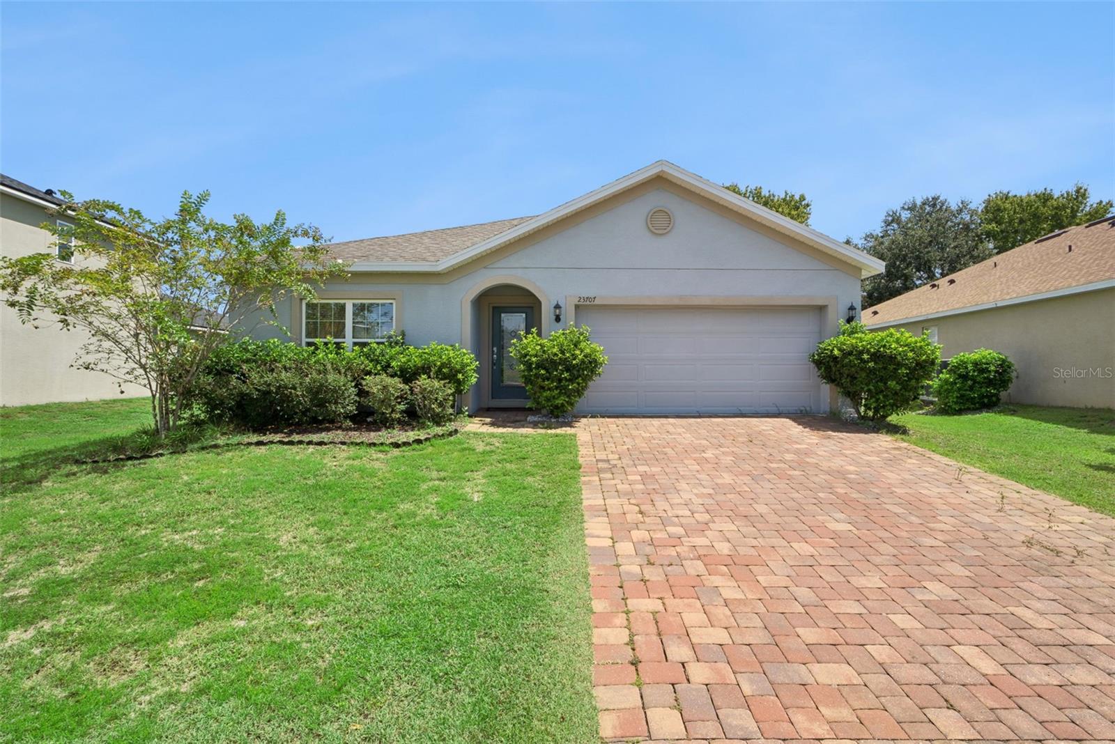 23707 Companero Dr, Sorrento, FL 32776 photo